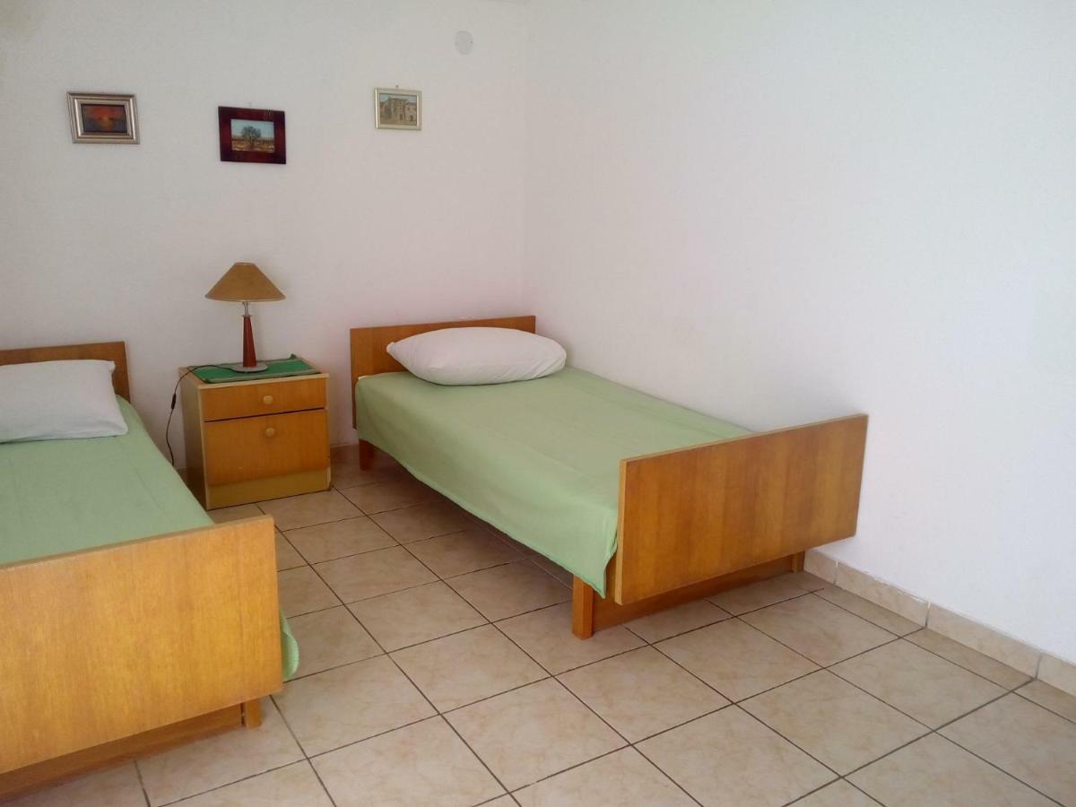 Apartments Luce-With Parking Nin Esterno foto